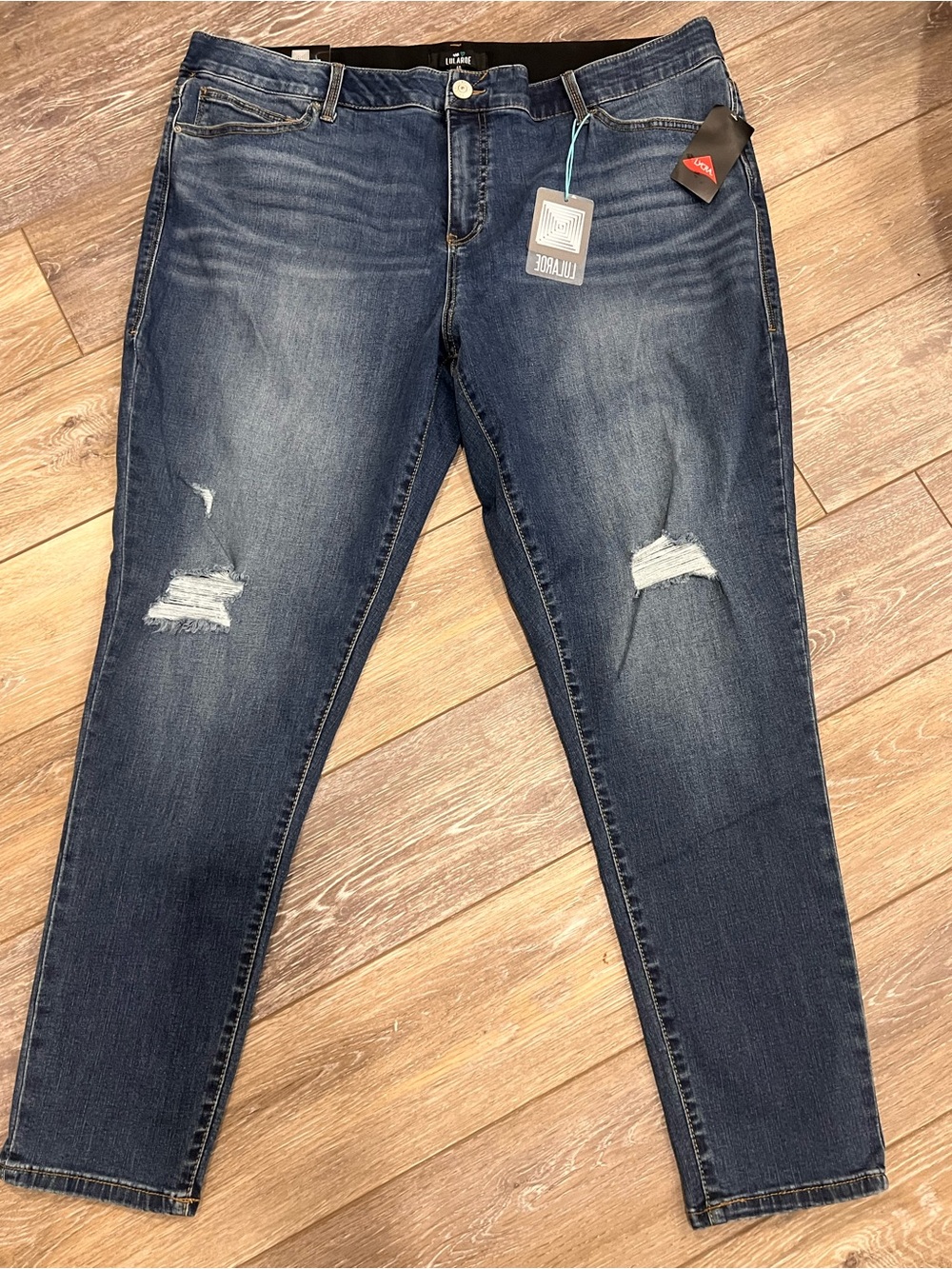 LuLaRoe Medium Wash Distressed Skinny Denim Size 40